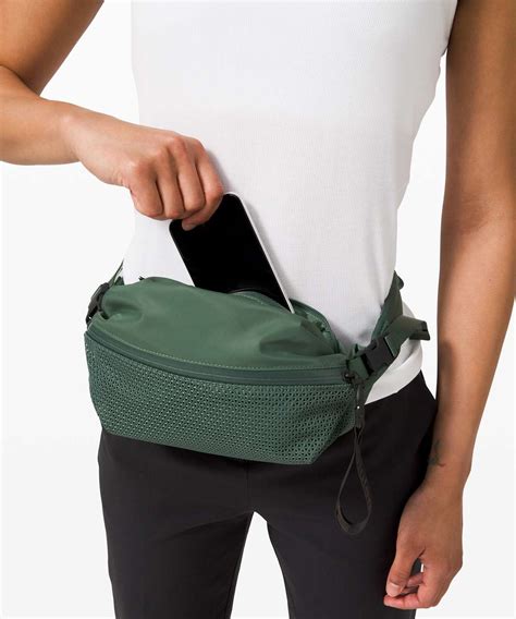 Lulu fanny pack dimensions. Things To Know About Lulu fanny pack dimensions. 